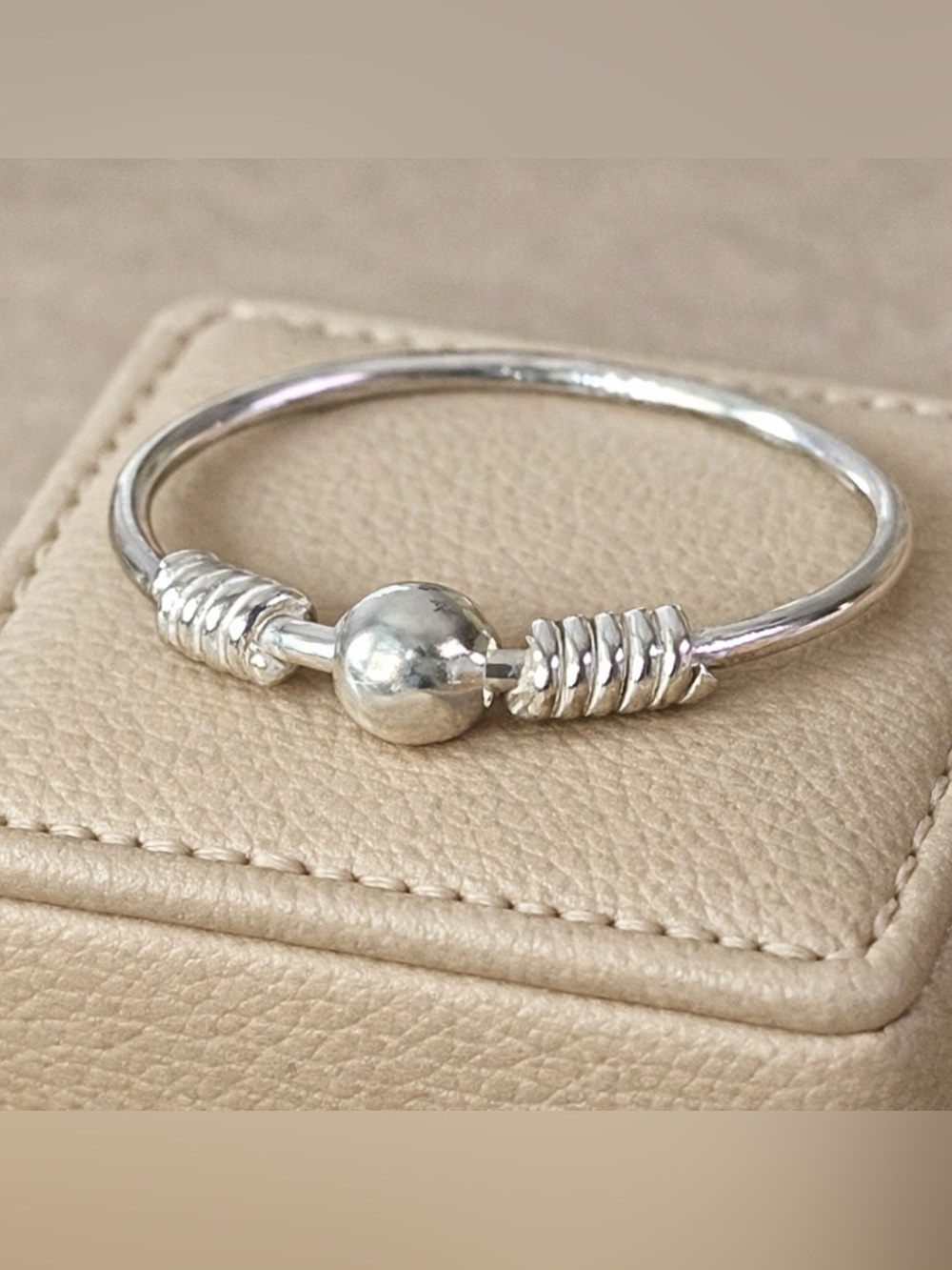 Sterling silver stress relief ring size 8,9